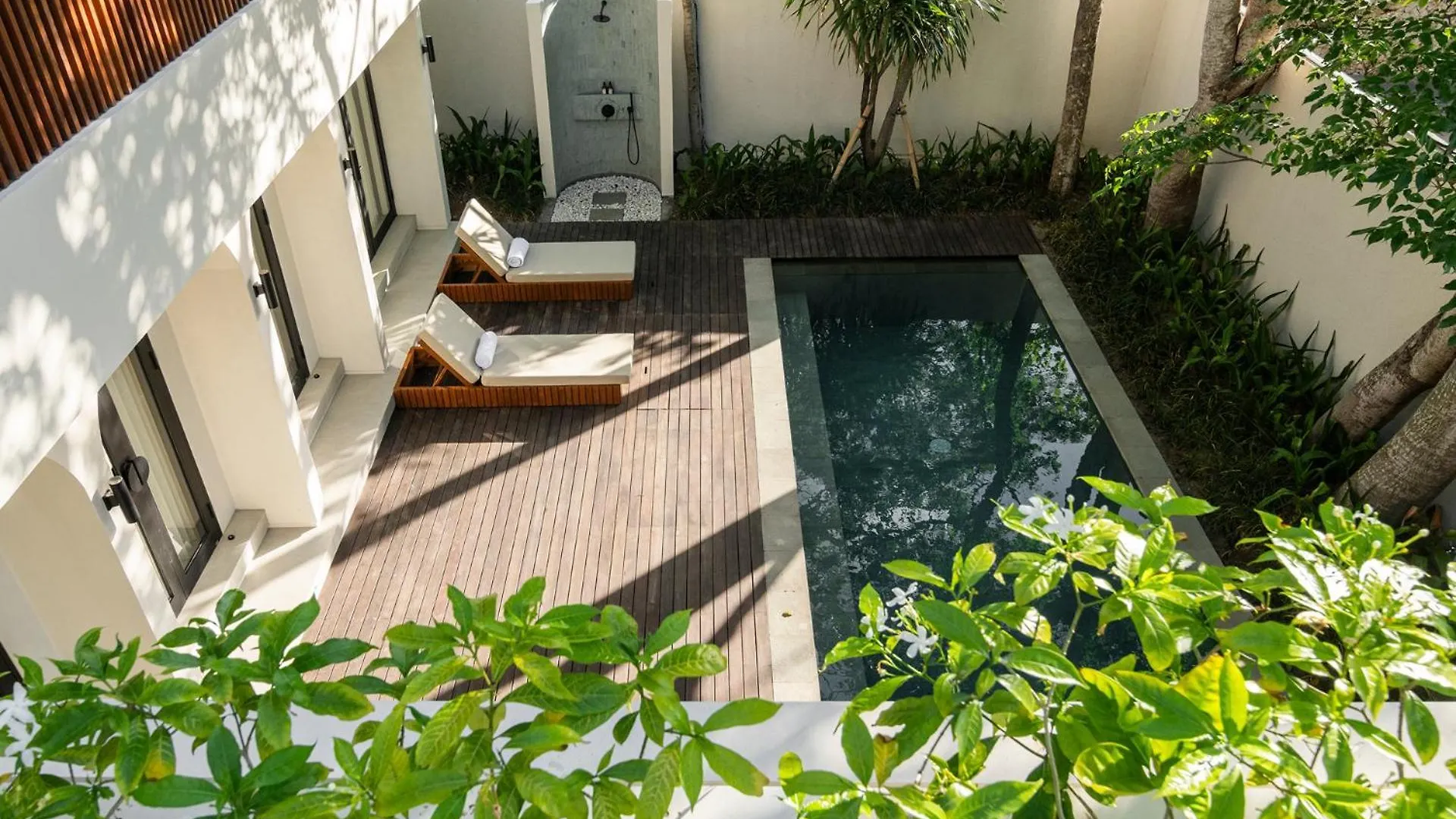 Lyvin Bingin Villas Uluwatu  5*, Uluwatu (Bali)