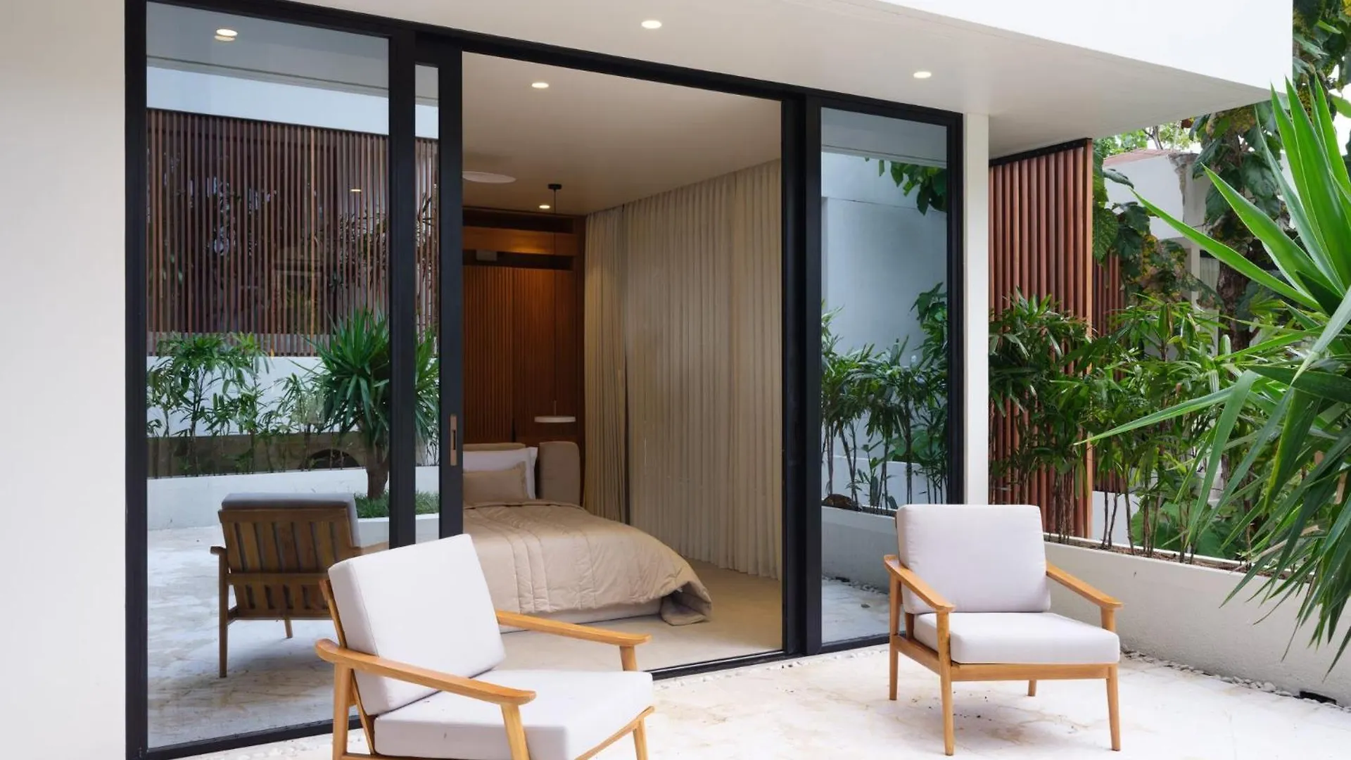 Lyvin Bingin Villas Uluwatu  5*, Uluwatu (Bali)